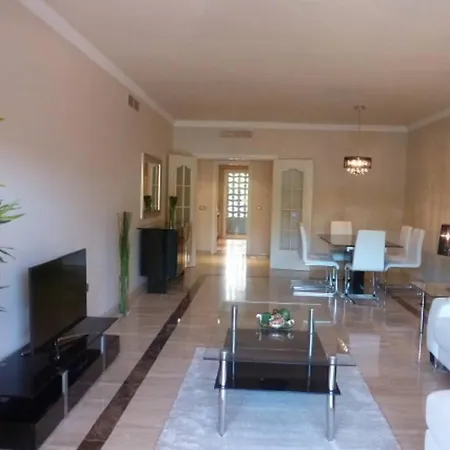 El Embrujo Apartment